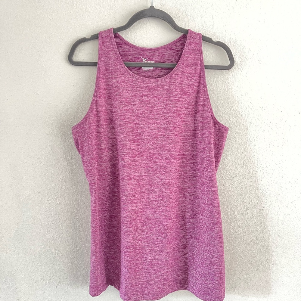 Old Navy Women's Raspberry Pink Sleeveless Fitness Top